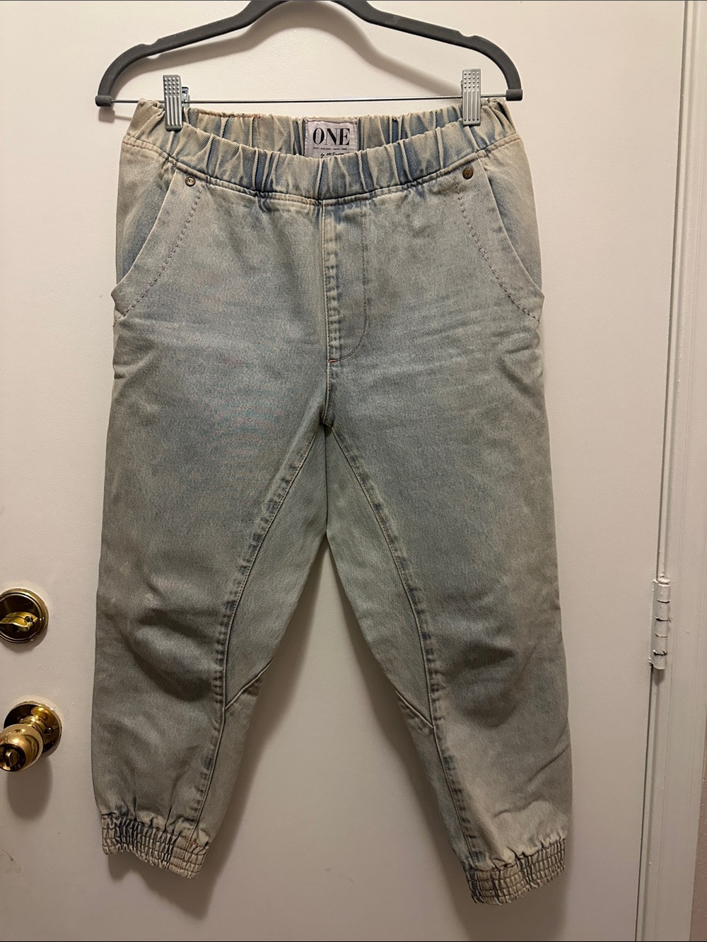 ONE Teaspoon Light Wash Elastic Waist Denim Joggers - Light Blue